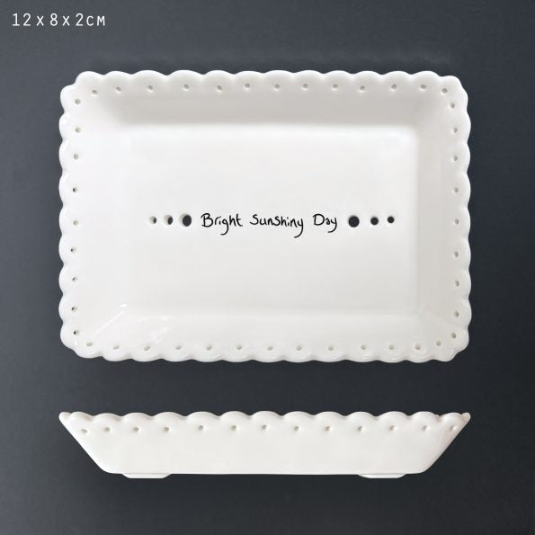 'Bright Sunshiny Day' Scallop Soap Dish