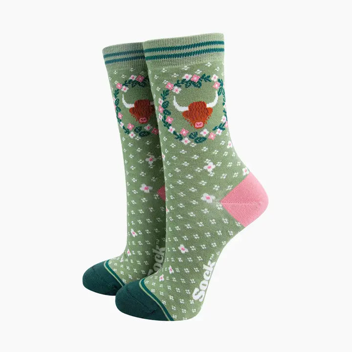 Highland Cow Floral Wreath Bamboo Socks in Green