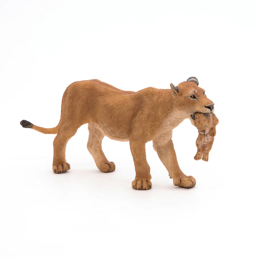 PAPO Lioness with Cub Figurine