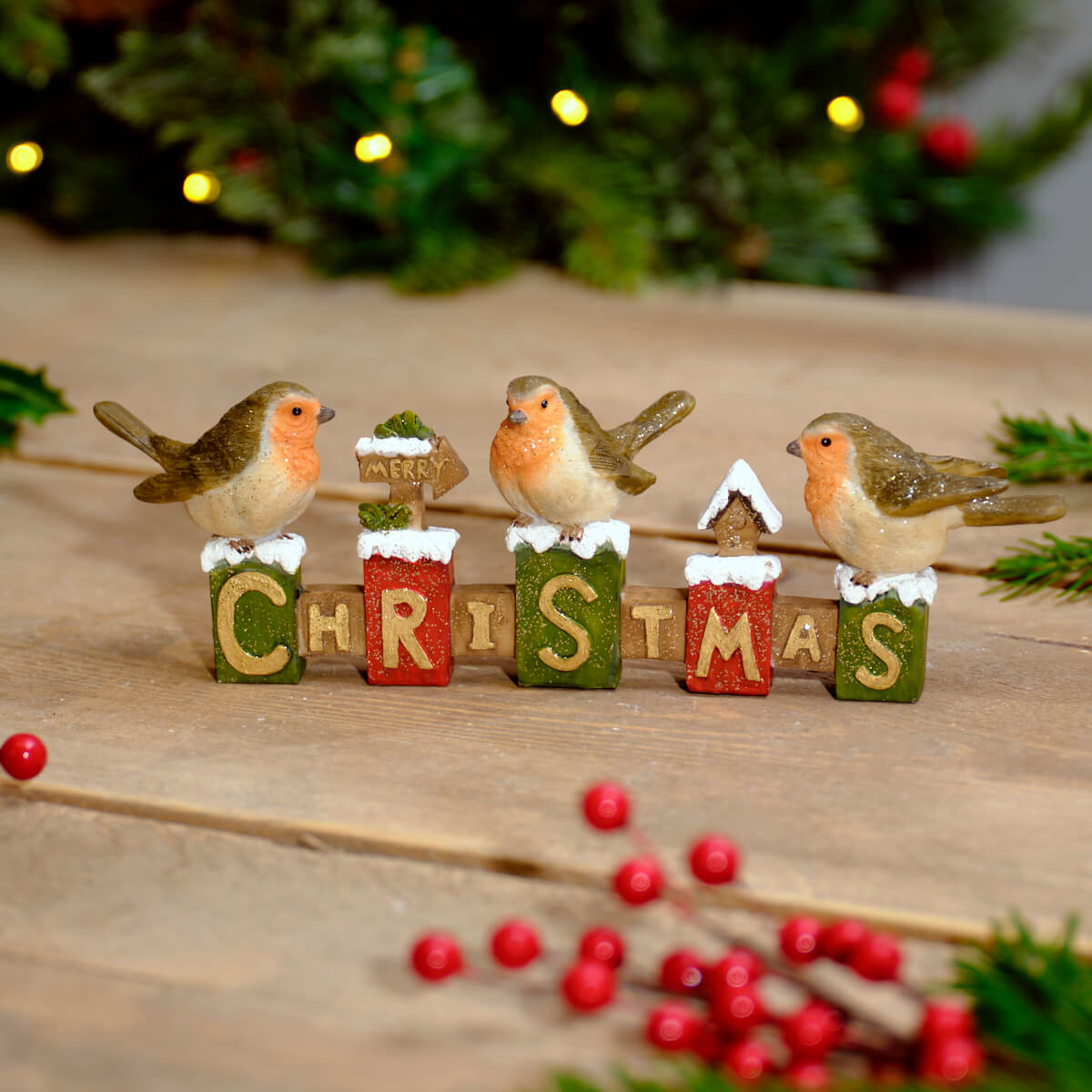 Festive Robin 'Merry Christmas' Ornament