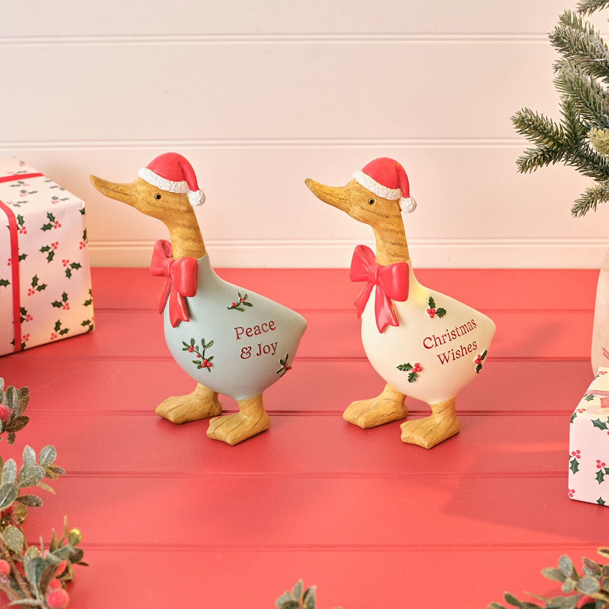 Hollies & Berries Festive Resin Duck Ornament