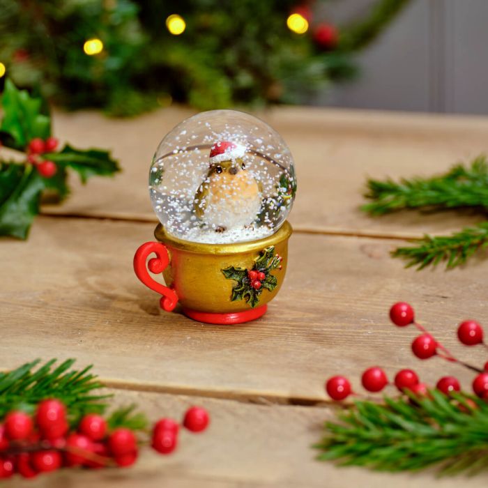 Festive Robin Teacup Snowglobe