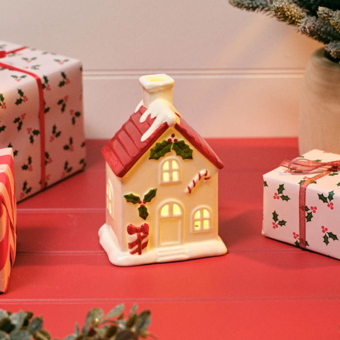 Hollies & Berries White Embossed House with Red Roof LED
