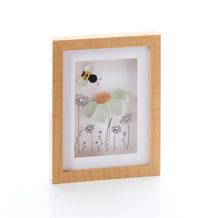 Glass Pebble Daisy and Bee Picture