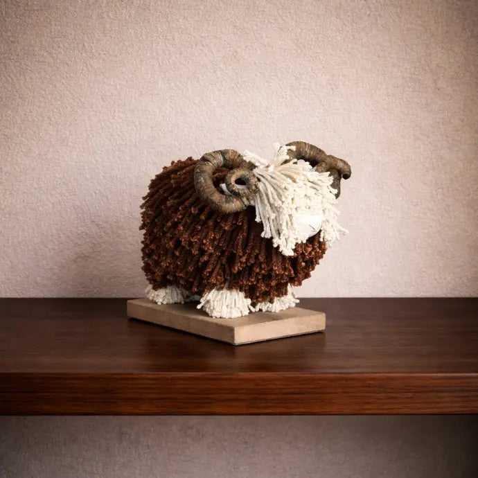 Aquarelle Home 'Rupert the Ram' (Brown/Cream)