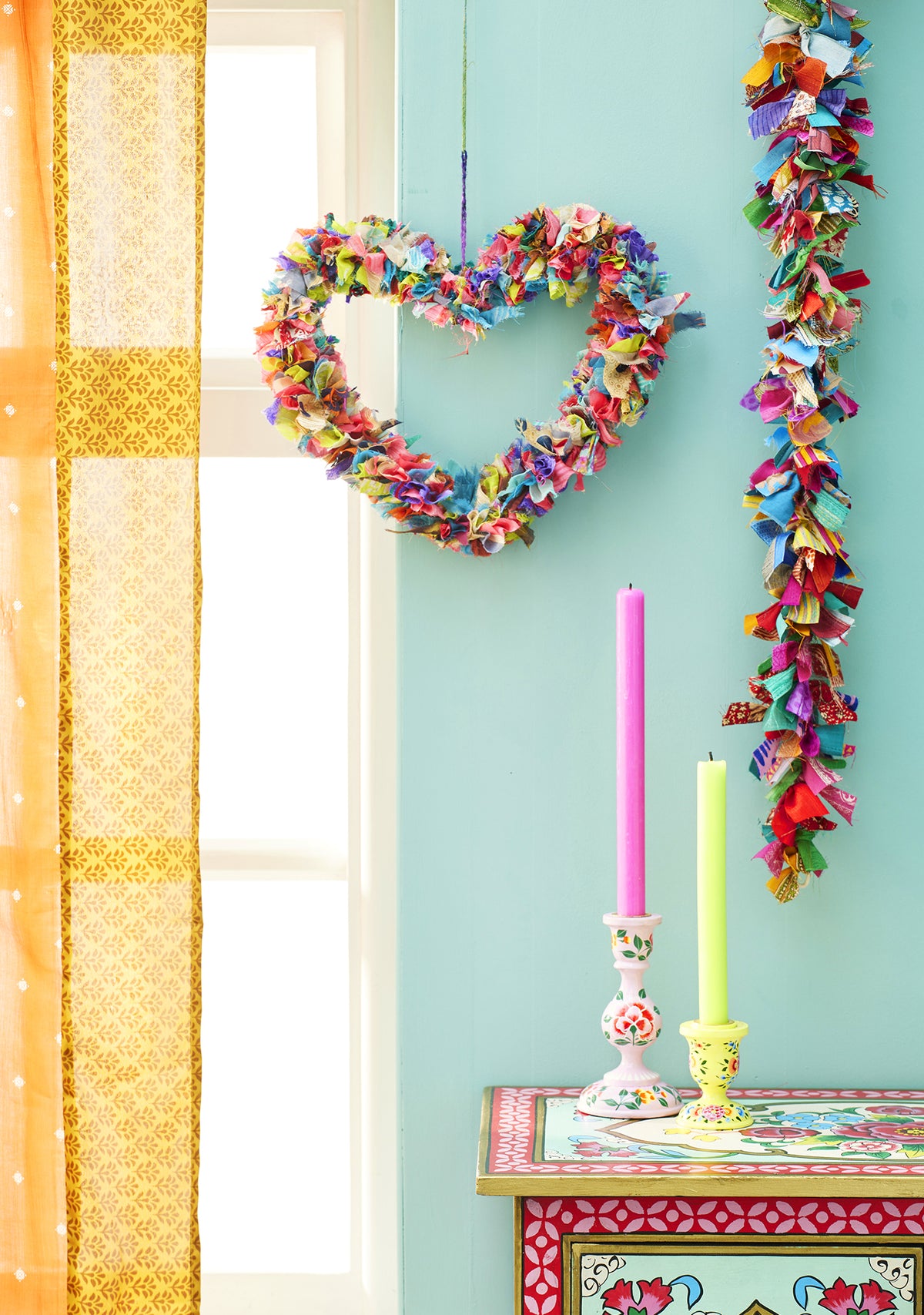 Recycled Sari Heart Wreath - Small, Multicoloured