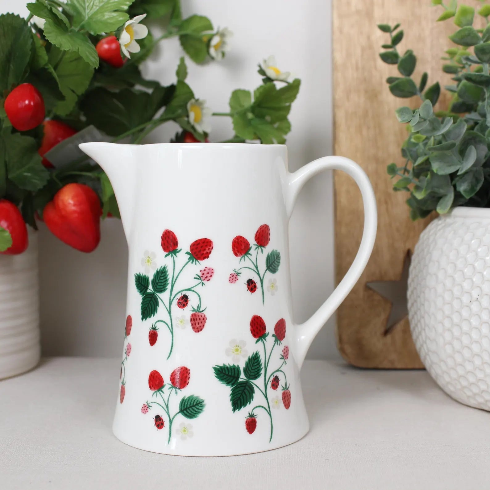 Bone China Jug - Strawberries